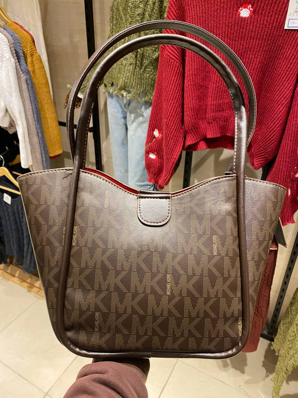 کیف زنانه متوسط طرح برند