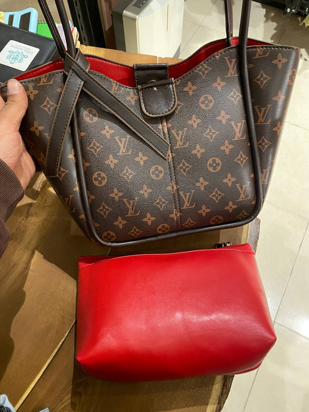 کیف زنانه متوسط طرح برند