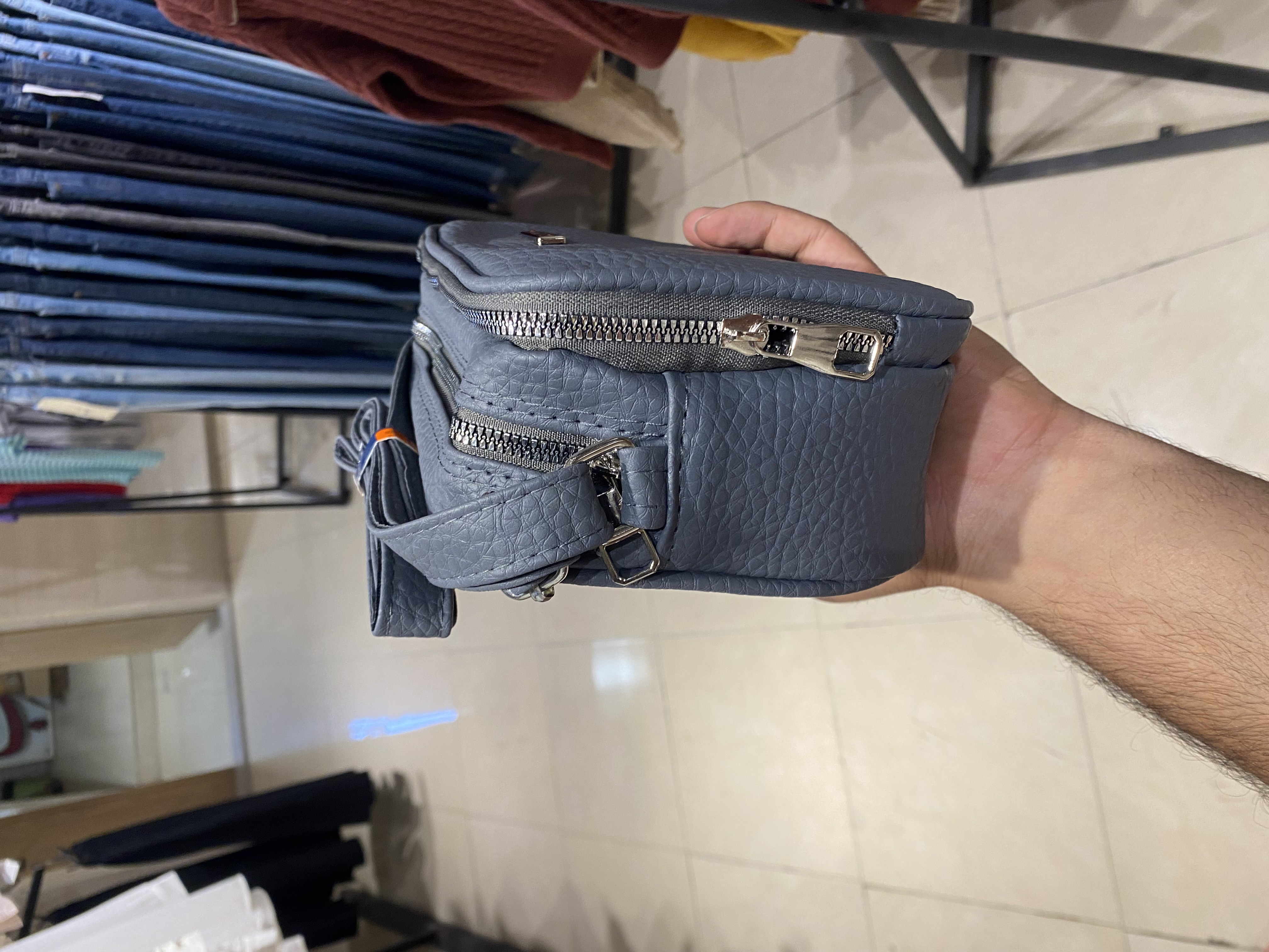 کیف زنانه پاسپورتی پارچه طرحدار کد 129900 رنگبندی کامل