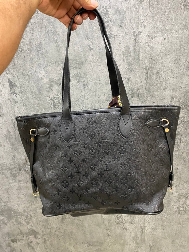 کیف دو تکه زنانه سایز بزرگ با کیف دستی ست طرح LV کد 1288